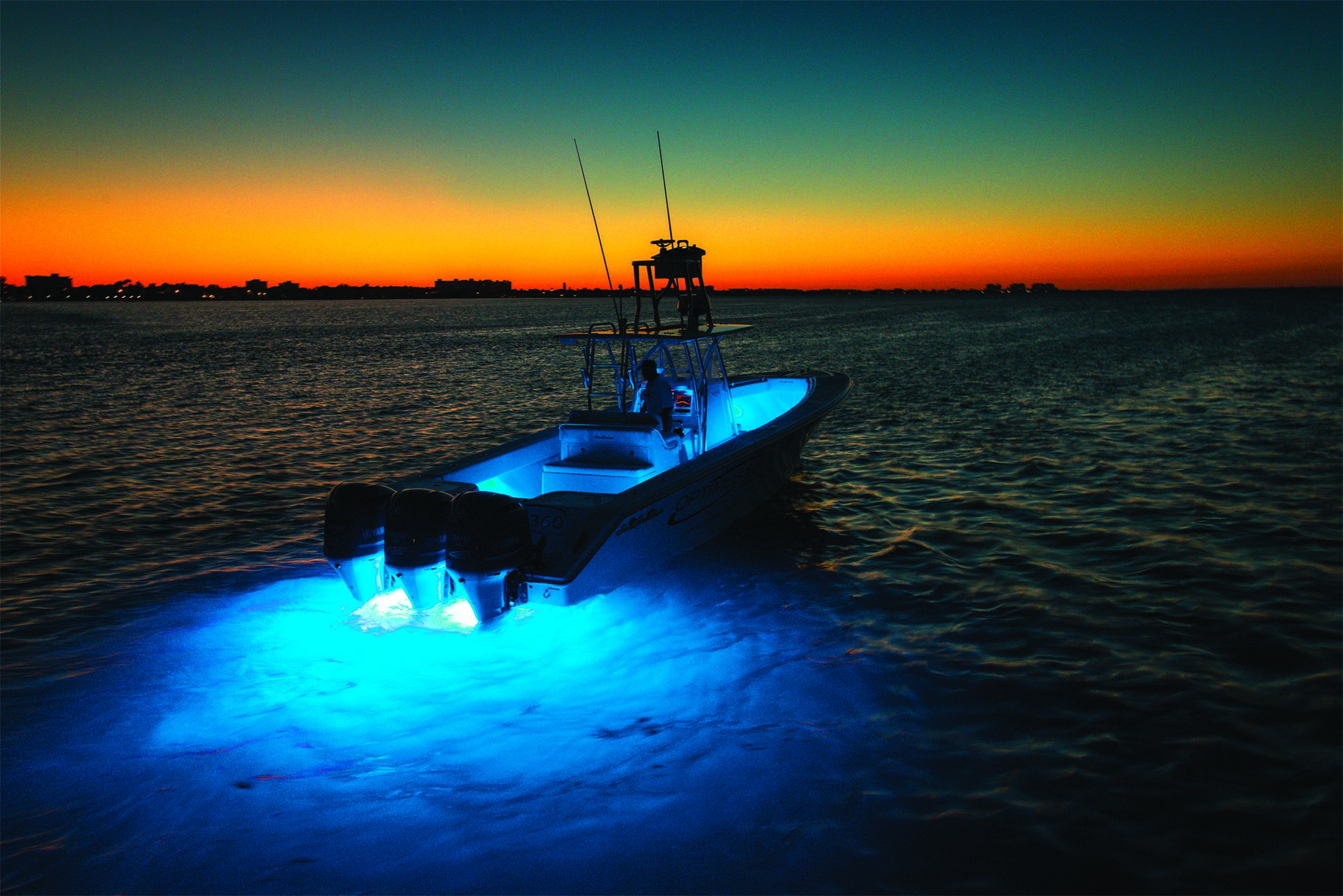 Benefits of Underwater Boat Lights For Fishing at Night