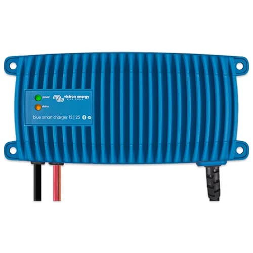 Blue Smart IP67 Charger 120VAC-12V/7A (1)