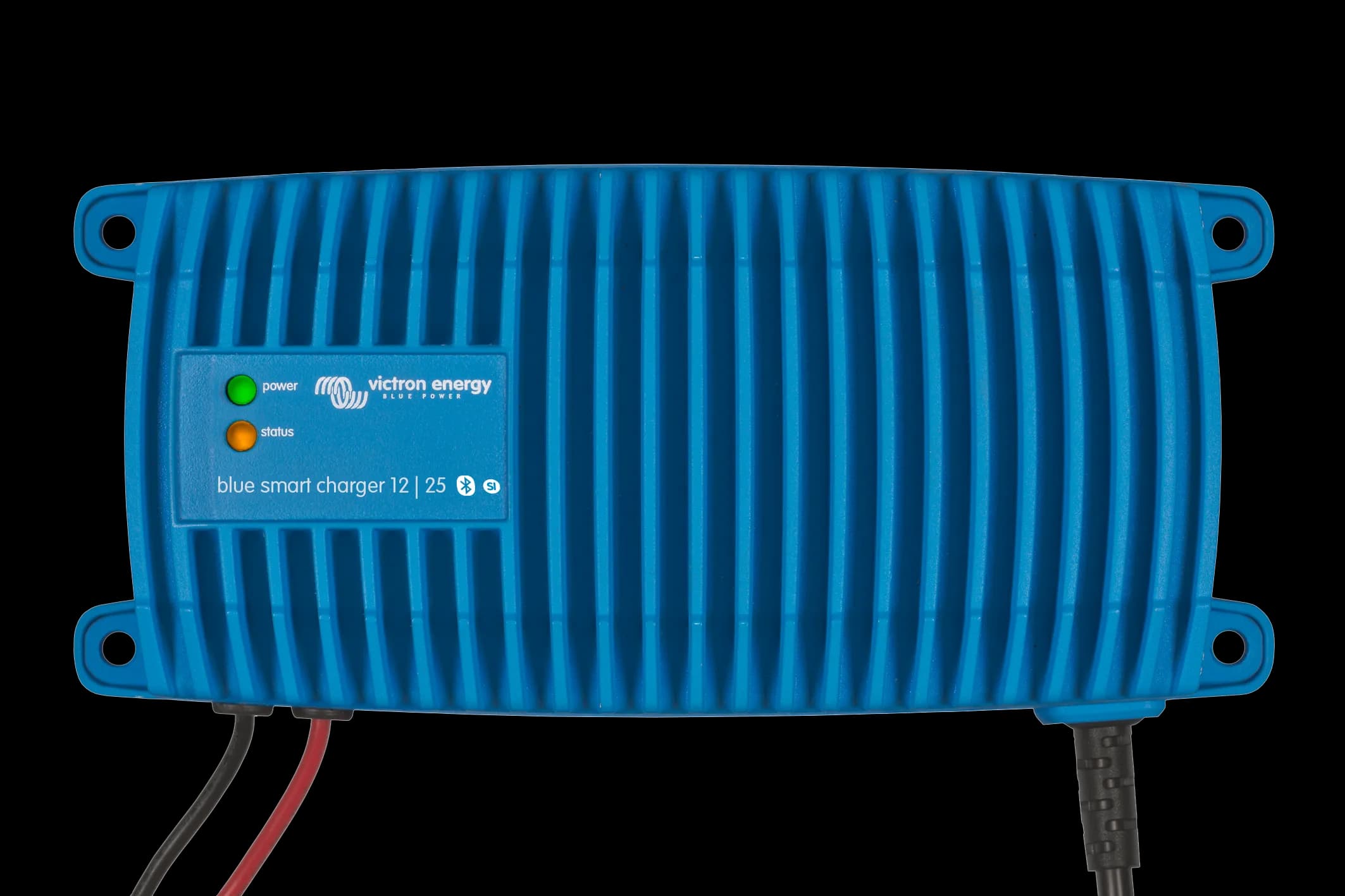 Blue Smart IP67 Charger 120VAC 12/25A (1), NEMA 5-15
