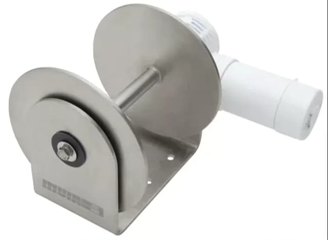 Drum Winch DW15, R/C, 24V,1700W W/ ACCYS. Compact System, 316 Stainless Drum & Bracket