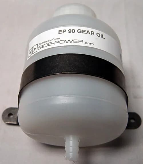 Oil Reservoir, with fasteners and holder used On All Oil Fed Gearlegs product image