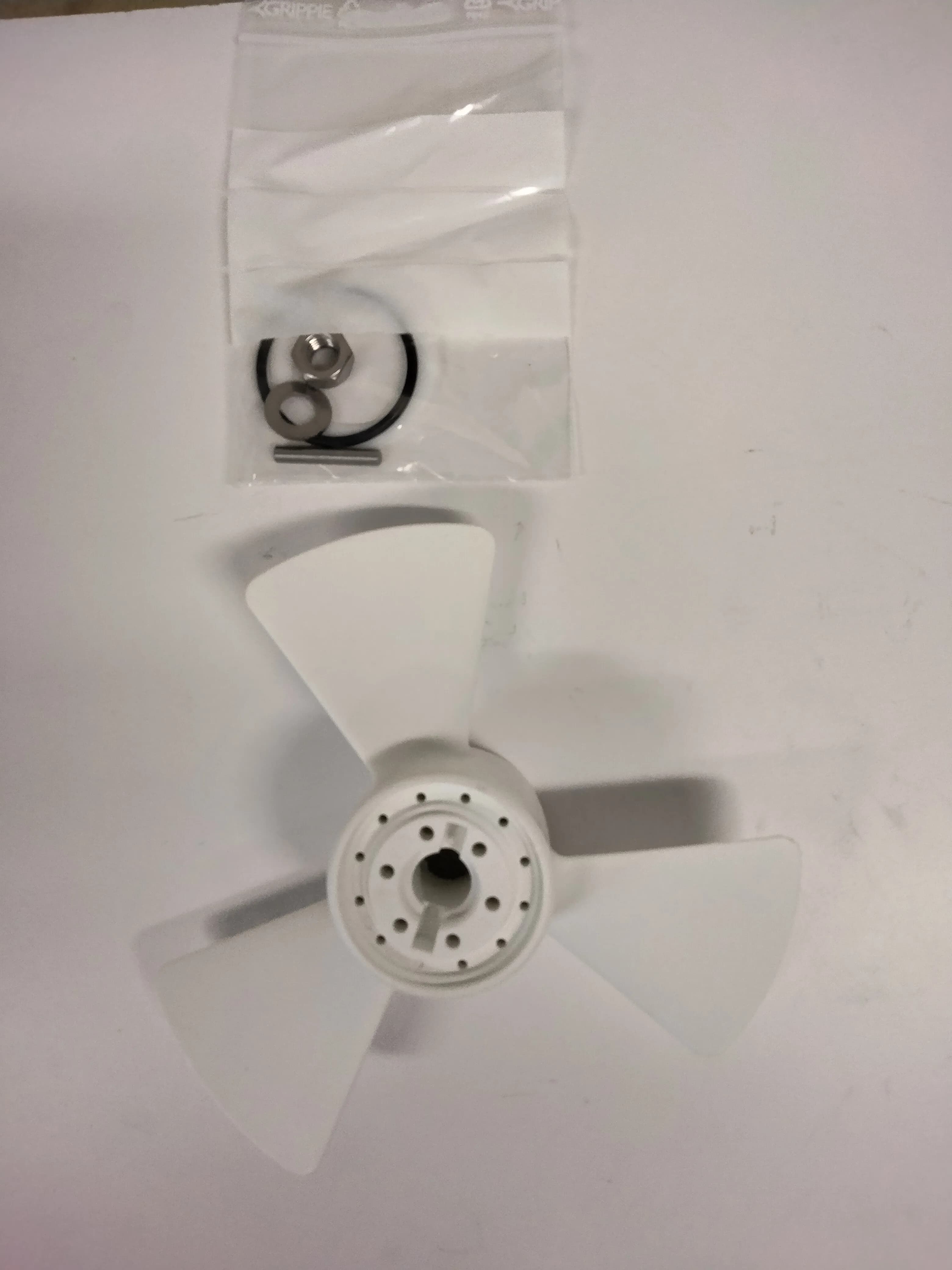 Propeller Kit (White Prop) for External Thruster Used on EX25C,35S,40C,55S,110D product image
