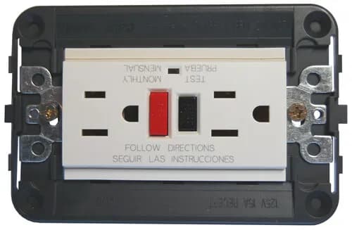 Idea Duplex GFCI Outlet, USA, 2P+E, 15A/125V 3 Modules with Grid, White product image