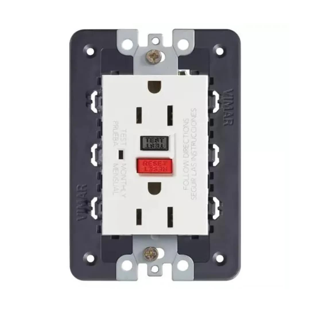 Eikon Outlet, USA Duplex, GFCI, 2P+E 15A/125V White, 3 Module w/Grid product image
