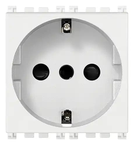 ARKE: 2P+E 16A SICURY OUTLET ITALIAN STANDARD P30, WHITE product image