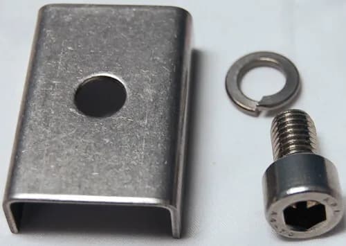Bracket, support for SM90150i stern tunnel used on models SE130, SE170 and SE210