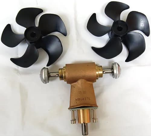 Gear Leg Assembly, including propellers and anodes used on SP75, SE80 and SP95, SE100.
