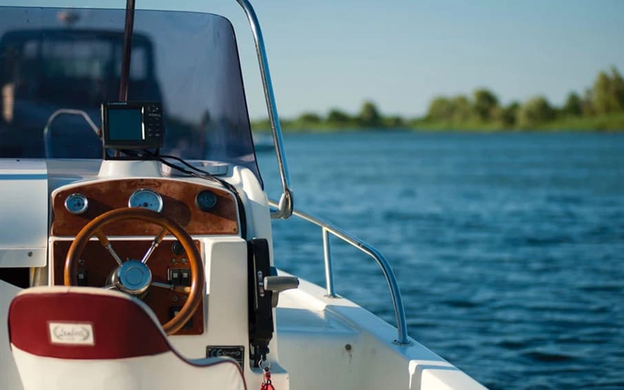 Best Systems for Single-Handing Your Boat Best Systems for Single-Handing Your Boat