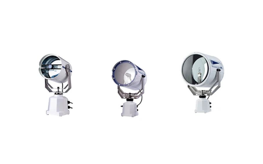 4 Factors to Consider when Choosing the Best Searchlight for Your Vessel 4 Factors to Consider when Choosing the Best Searchlight for Your Vessel