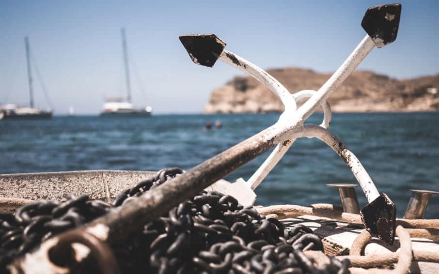 8 Tips for Safely Anchoring Your Boat 8 Tips for Safely Anchoring Your Boat